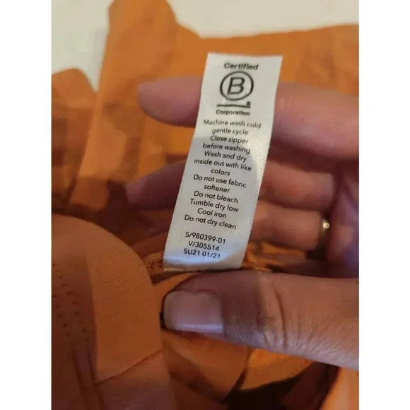 Athleta Trekkie North Short Orange Size 20 - Picture 5 of 8